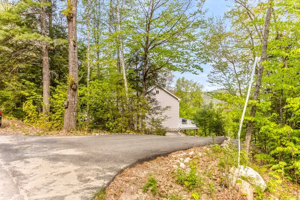 $1,750,000 | 11 Weeping Birches Lane, Thornton, NH 03285