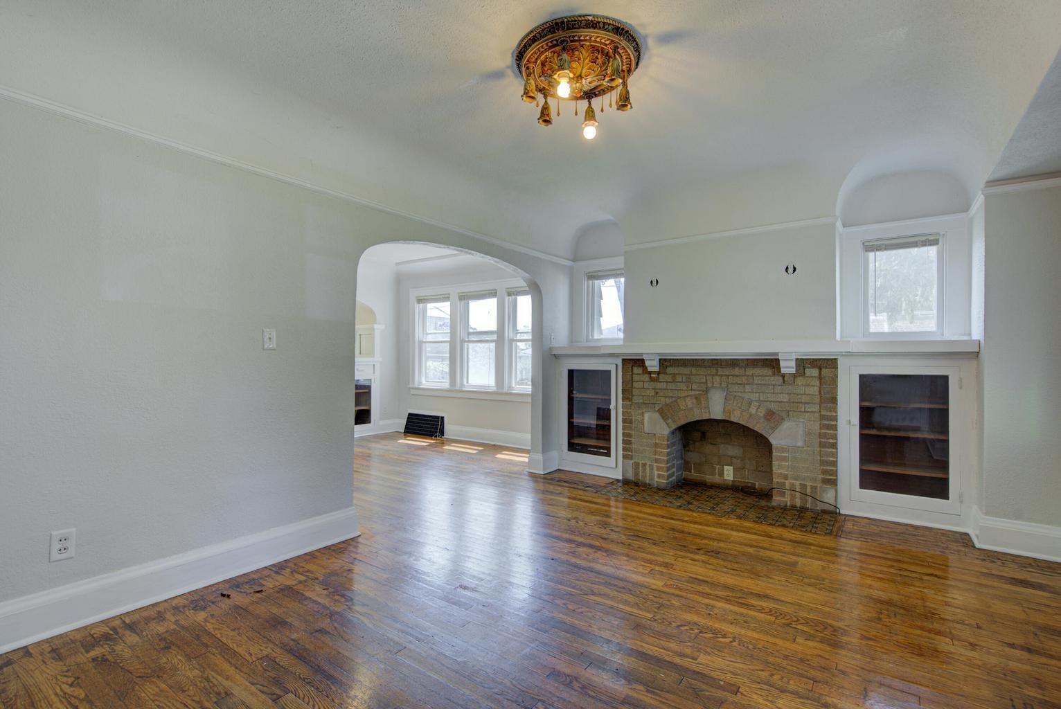 2724 North 53rd Street Milwaukee, WI 53210 - Photo 6 of 28 Living Room