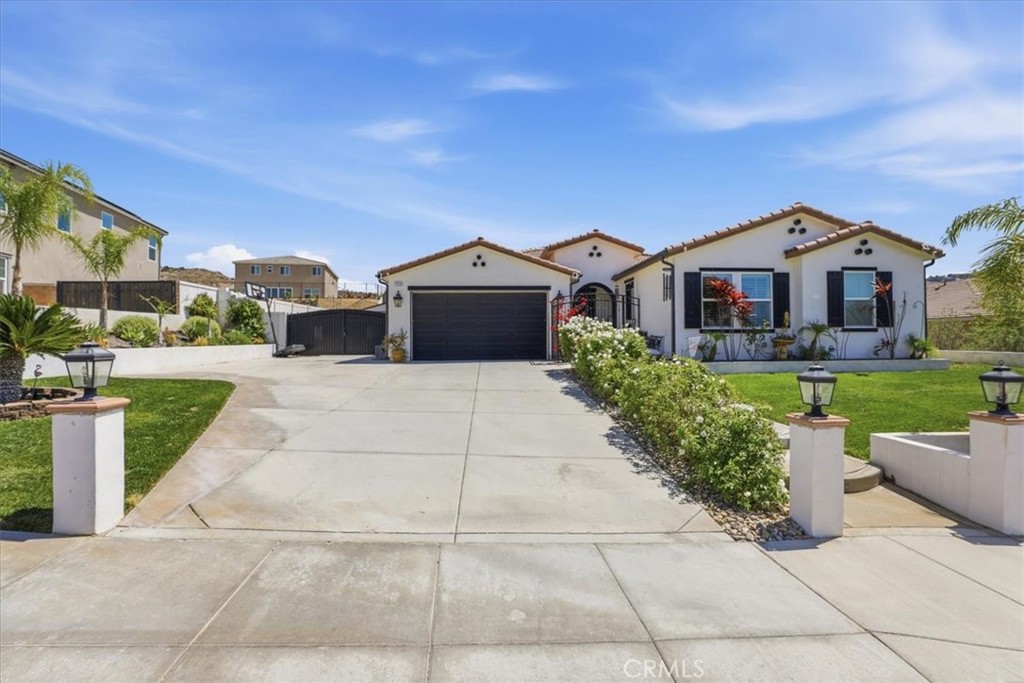 7528 Haystack Loop Riverside, CA 92507 - Photo 3 of 61