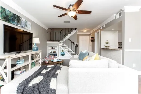 $2,450 | 6980 Roswell Road, Unit B6, Atlanta, GA 30328