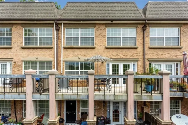 $2,450 | 6980 Roswell Road, Unit B6, Atlanta, GA 30328