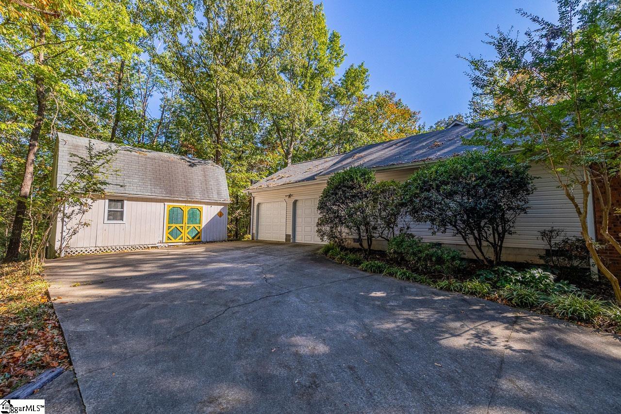 253 Fish Hawk Road Cleveland, SC 29635 - Photo 4 of 34 Gallery Image 4