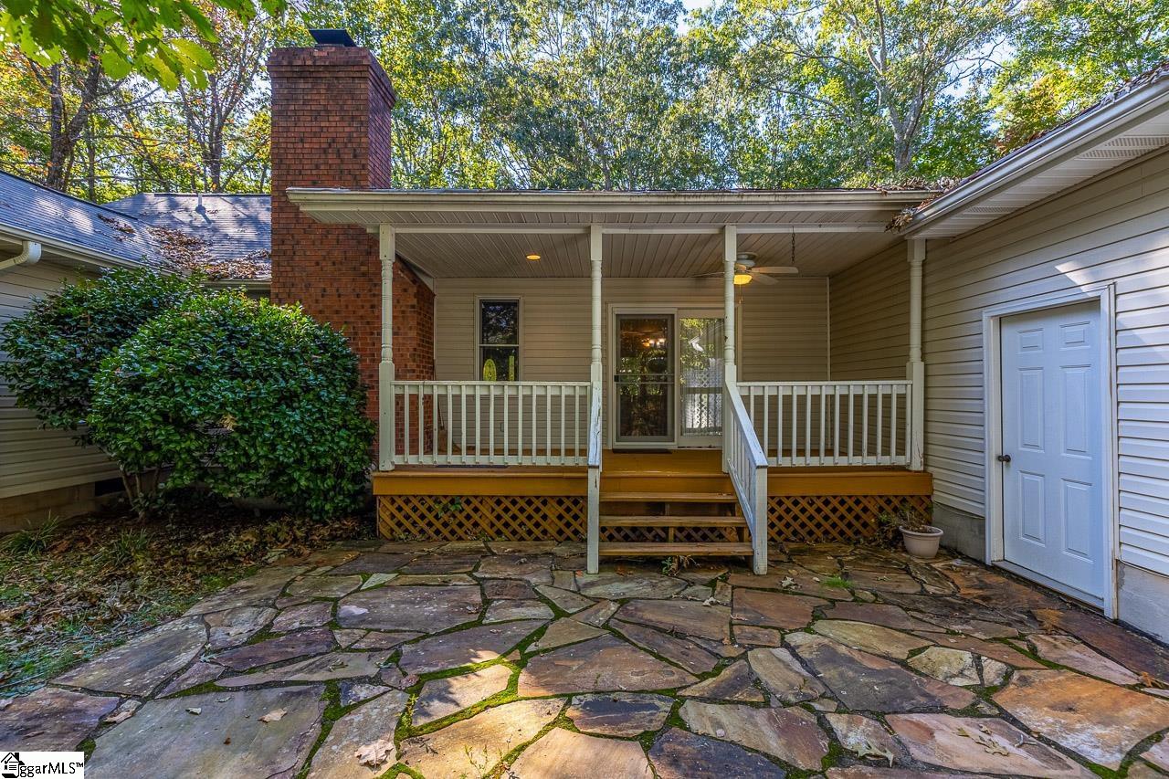 253 Fish Hawk Road Cleveland, SC 29635 - Photo 8 of 34 Gallery Image 8