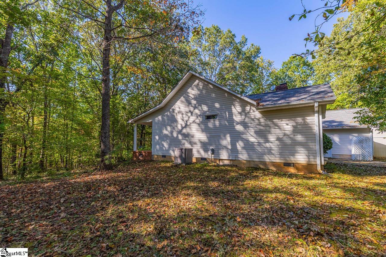 253 Fish Hawk Road Cleveland, SC 29635 - Photo 10 of 34 Gallery Image 10
