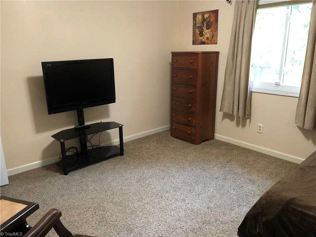116 Sagewood Road Jamestown, NC 27282 - Photo 15 of 38 Gallery Image 15