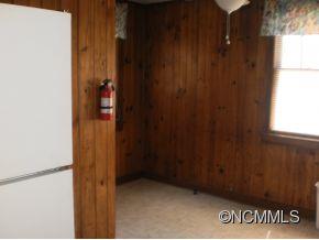 142 East Williams Road Hendersonville, NC 28792 - Photo 6 of 8 Gallery Image 6