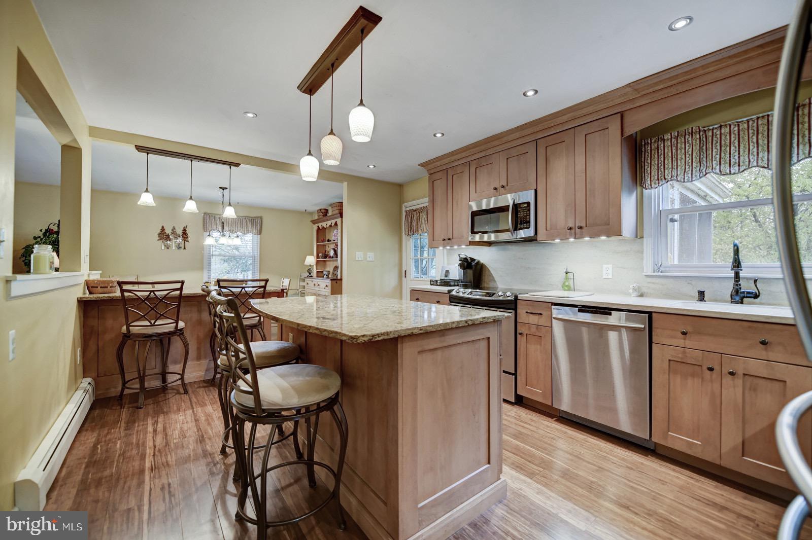 103 West Millstream Road Cream Ridge, NJ 08514 - Photo 14 of 40