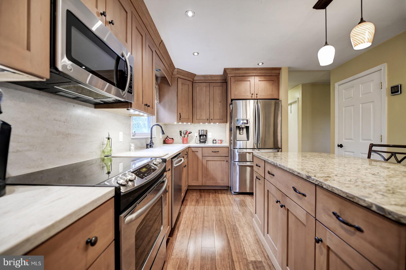 103 West Millstream Road Cream Ridge, NJ 08514 - Photo 16 of 40