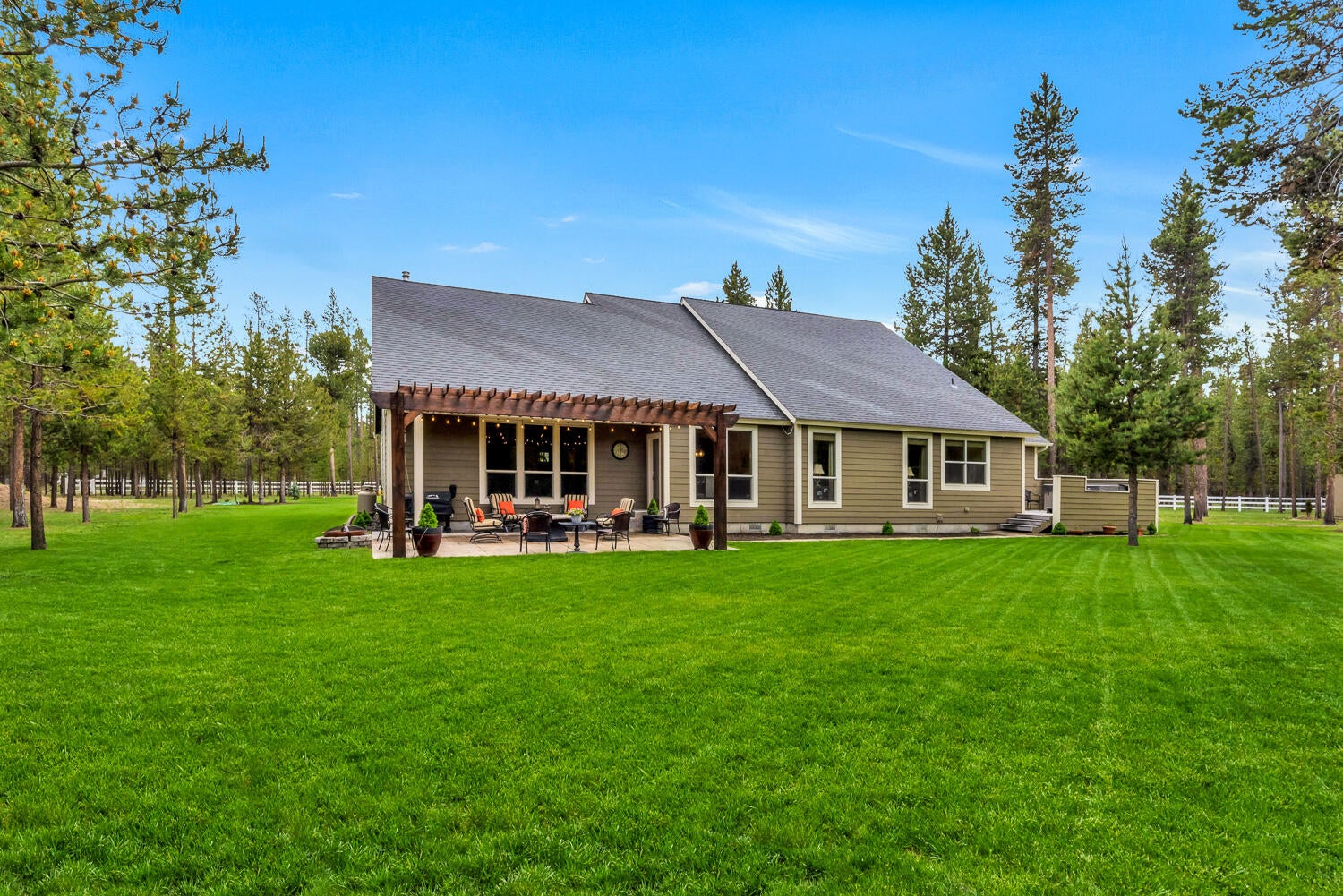 17814 Grimm Road Bend, OR 97707 - Photo 24 of 29 OReilly_20210611_33_304760_72ppi
