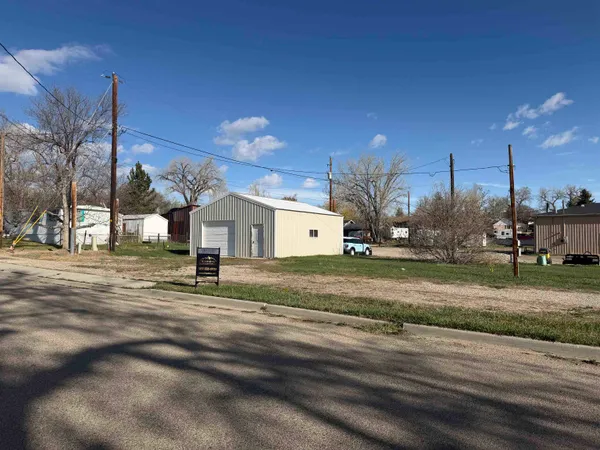 $195,000 | 570 South Wyoming Avenue, Buffalo, WY 82834