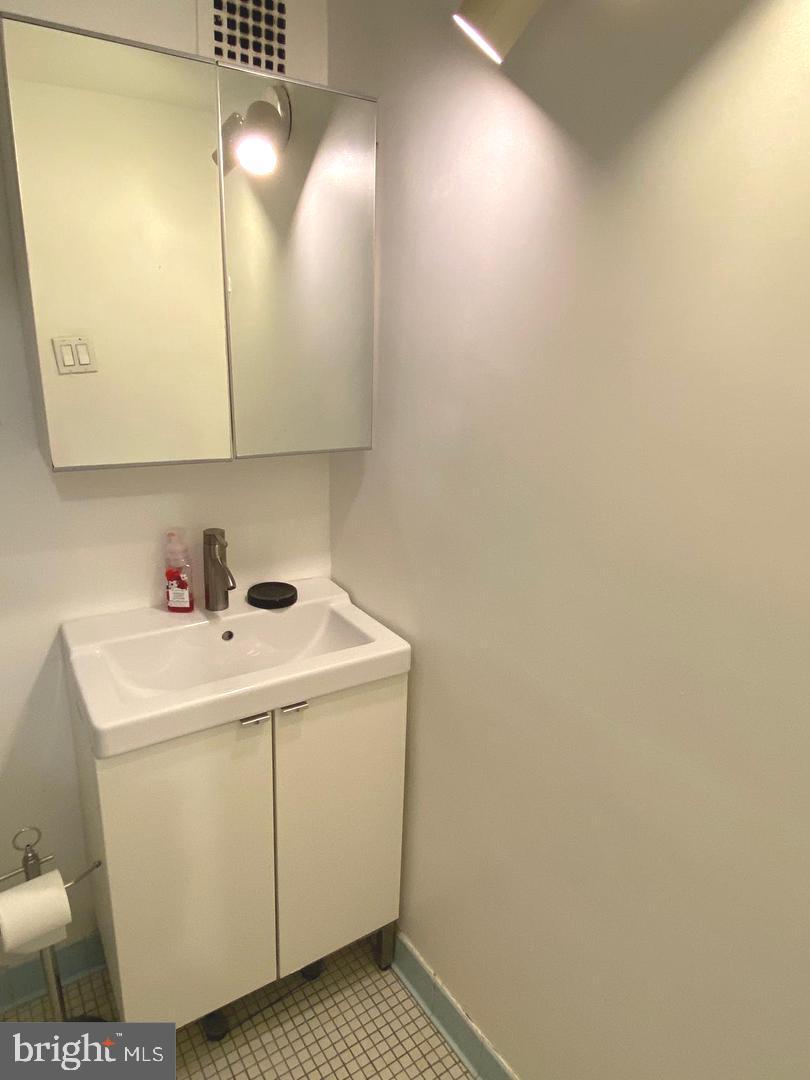 950 25th Street Northwest, Unit 523N Washington, DC 20037 - Photo 7 of 23