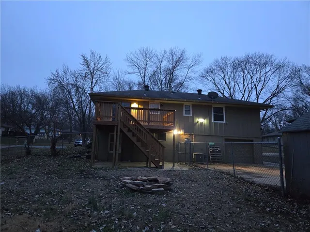 $234,900 | 400 Southeast 21st Street, Oak Grove, MO 64075