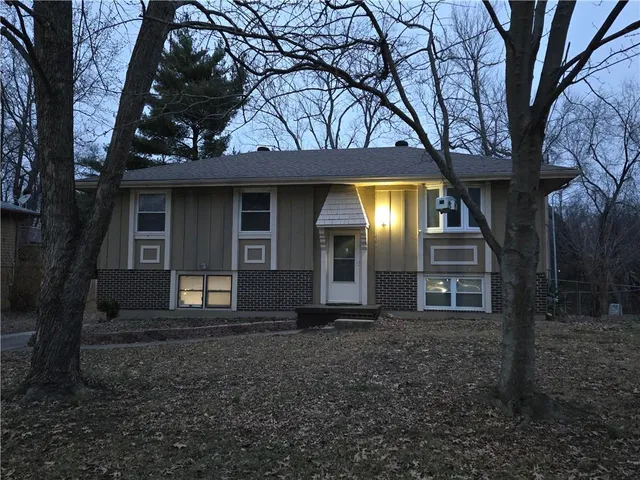 $234,900 | 400 Southeast 21st Street, Oak Grove, MO 64075