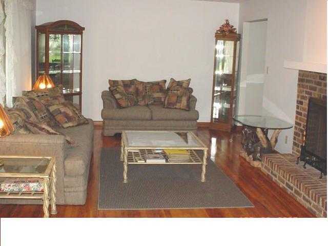 2271 Shoreham Road Upper Arlington, OH 43220 - Photo 5 of 9