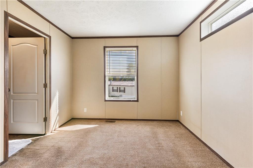 204 Castle Road Washington, PA 15301 - Photo 20 of 29 Gallery Image 20