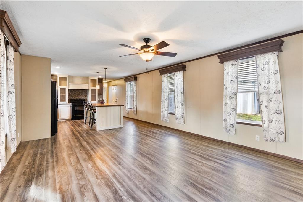 204 Castle Road Washington, PA 15301 - Photo 10 of 29 Gallery Image 10