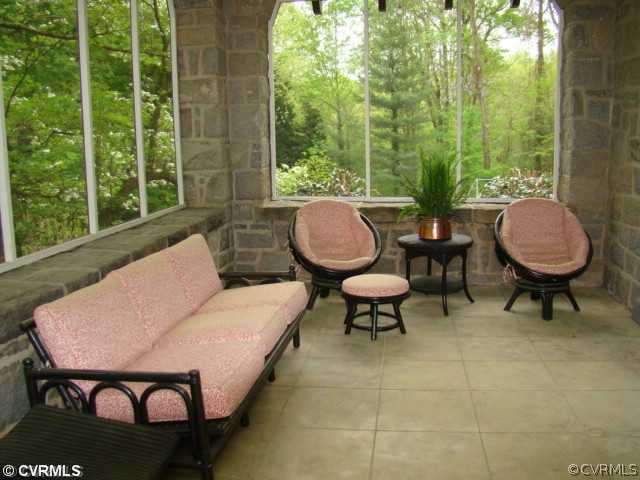 4515 Butte Road Richmond, VA 23235 - Photo 10 of 15 a outdoor seating area with furniture and a potted plant