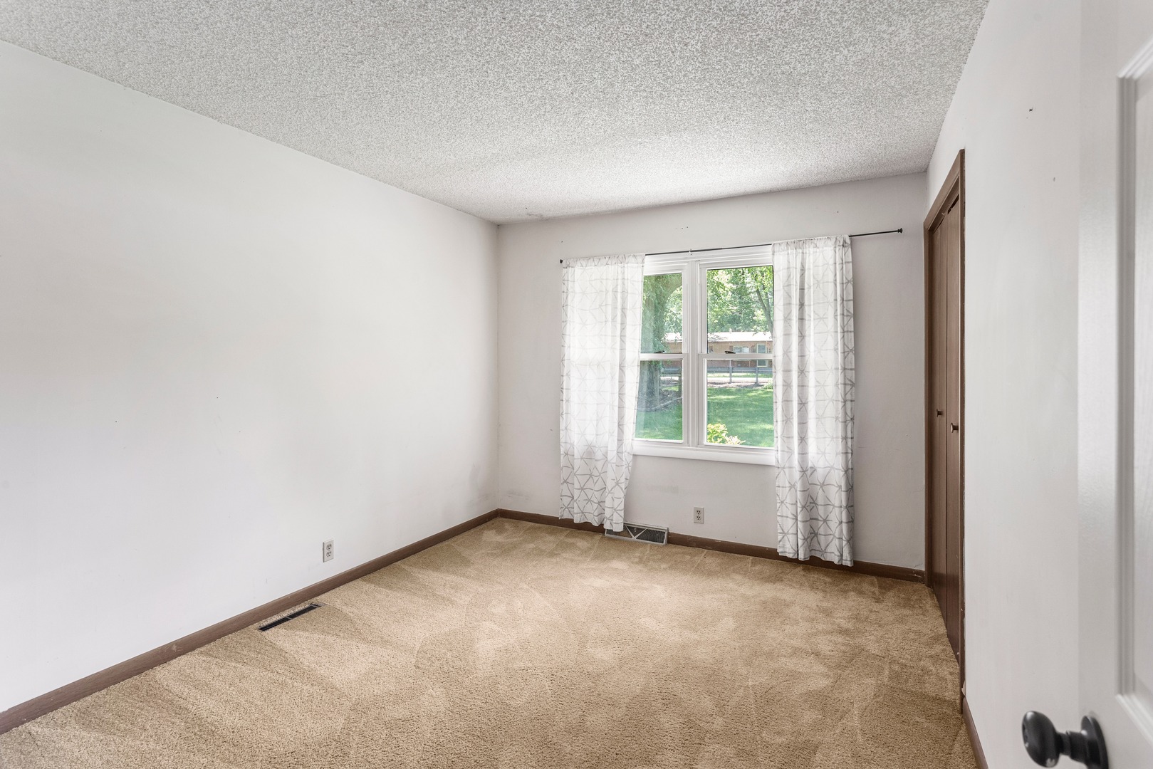 2102 Fogel Road Mahomet, IL 61853 - Photo 34 of 43