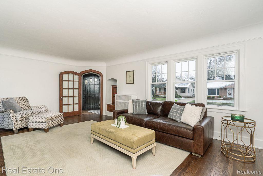 145 Linwood Avenue Rochester, MI 48307 - Photo 4 of 28