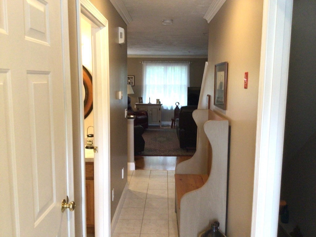 10 Village Way, Unit 10 Rutland, MA 01543 - Photo 9 of 41