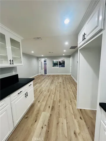 $2,500 | 4108 West 106th Street, Inglewood, CA 90304