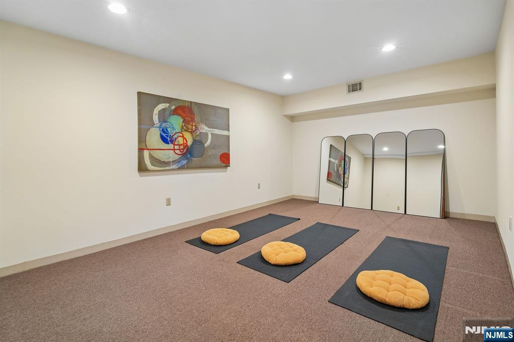 658 Ridgewood Road, Unit C0001 Maplewood, NJ 07040 - Photo 25 of 29