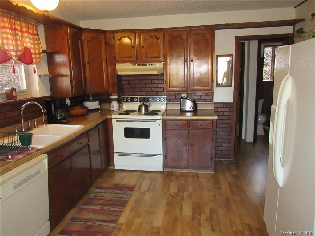 269 Sunset Ridge Road Clyde, NC 28721 - Photo 18 of 41