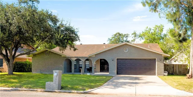 $2,600 | 2822 Poinciana Street, Harlingen, TX 78550