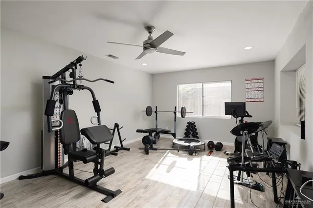 $2,600 | 2822 Poinciana Street, Harlingen, TX 78550