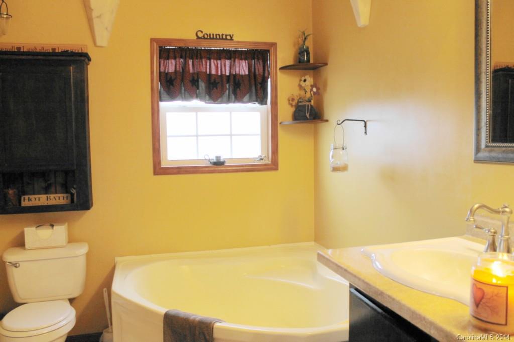 164 Olin Road Olin, NC 28660 - Photo 13 of 23 Gallery Image 13