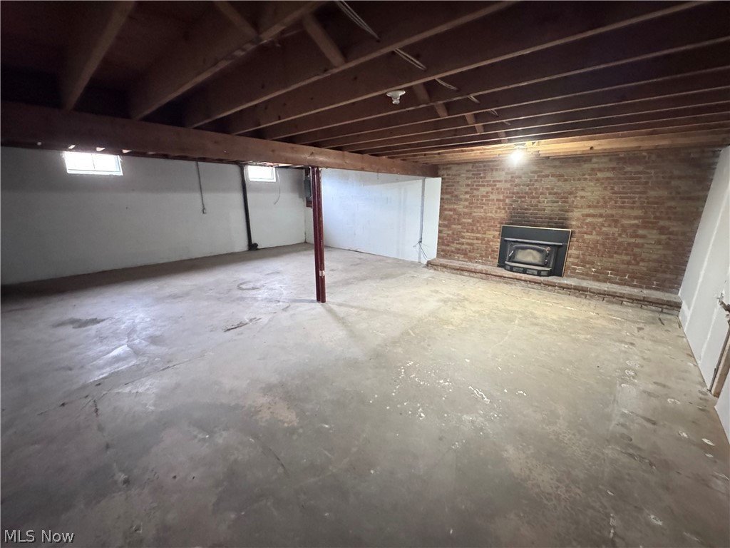 8615 Eberhart Road Northwest Dover, OH 44622 - Photo 16 of 38 Fireplace