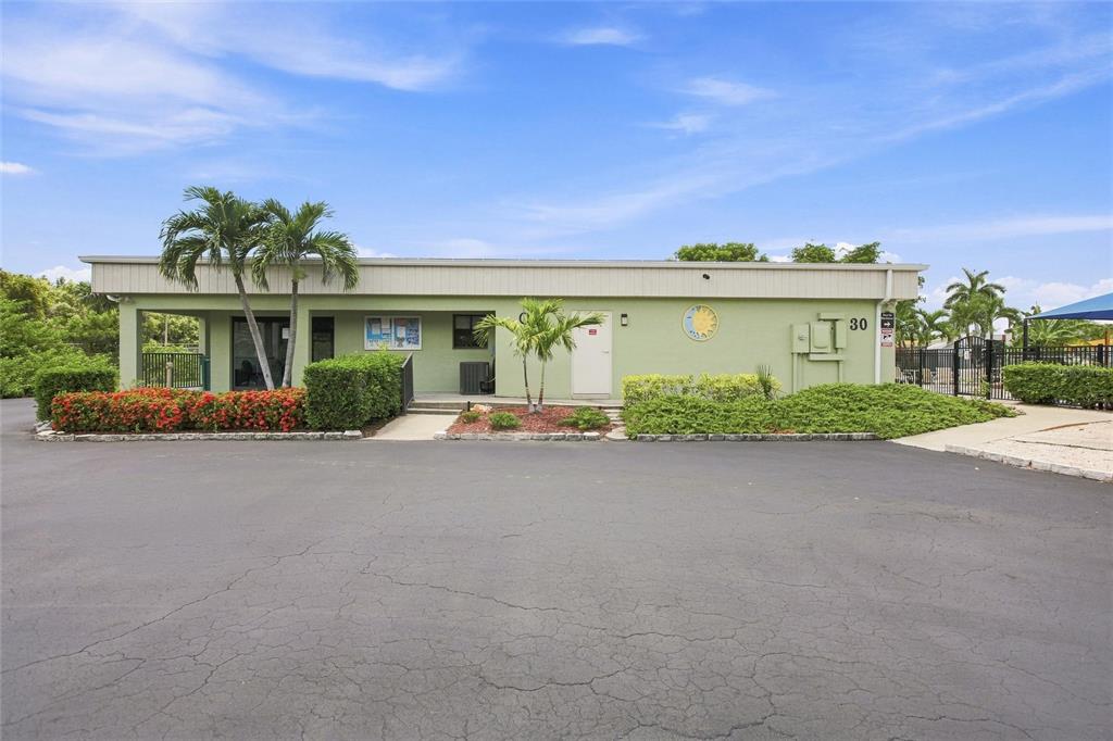 252 Loon Lane, Unit 252 Naples, FL 34114 - Photo 60 of 69 Gallery Image 60
