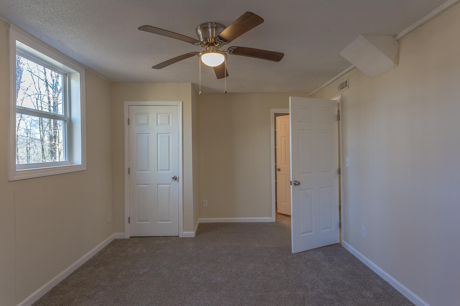 3411 Massengale Road Chattanooga, TN 37419 - Photo 35 of 58 3411 MassengaleHD-52