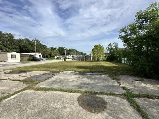 $32,500 | 2300 Guillot Drive, St. Bernard, LA 70085