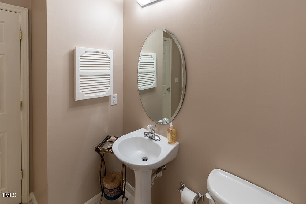 8231 Allyns Landing Way, Unit 104 Raleigh, NC 27615 - Photo 27 of 34 IMG_5260-HDR