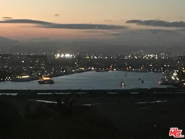 $2,595 | 241 Rees Street, Unit A, Playa del Rey, CA 90293