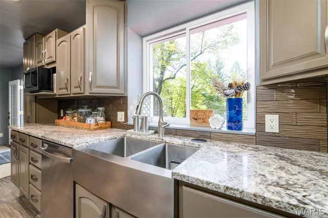 $845,000 | 3 Grantview Lane, St. Louis, MO 63123