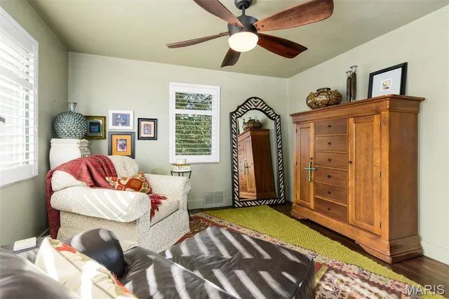 $845,000 | 3 Grantview Lane, St. Louis, MO 63123