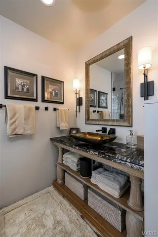 $845,000 | 3 Grantview Lane, St. Louis, MO 63123