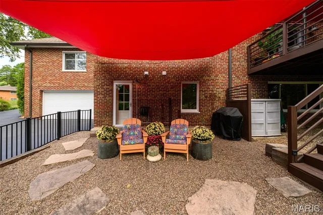 $845,000 | 3 Grantview Lane, St. Louis, MO 63123