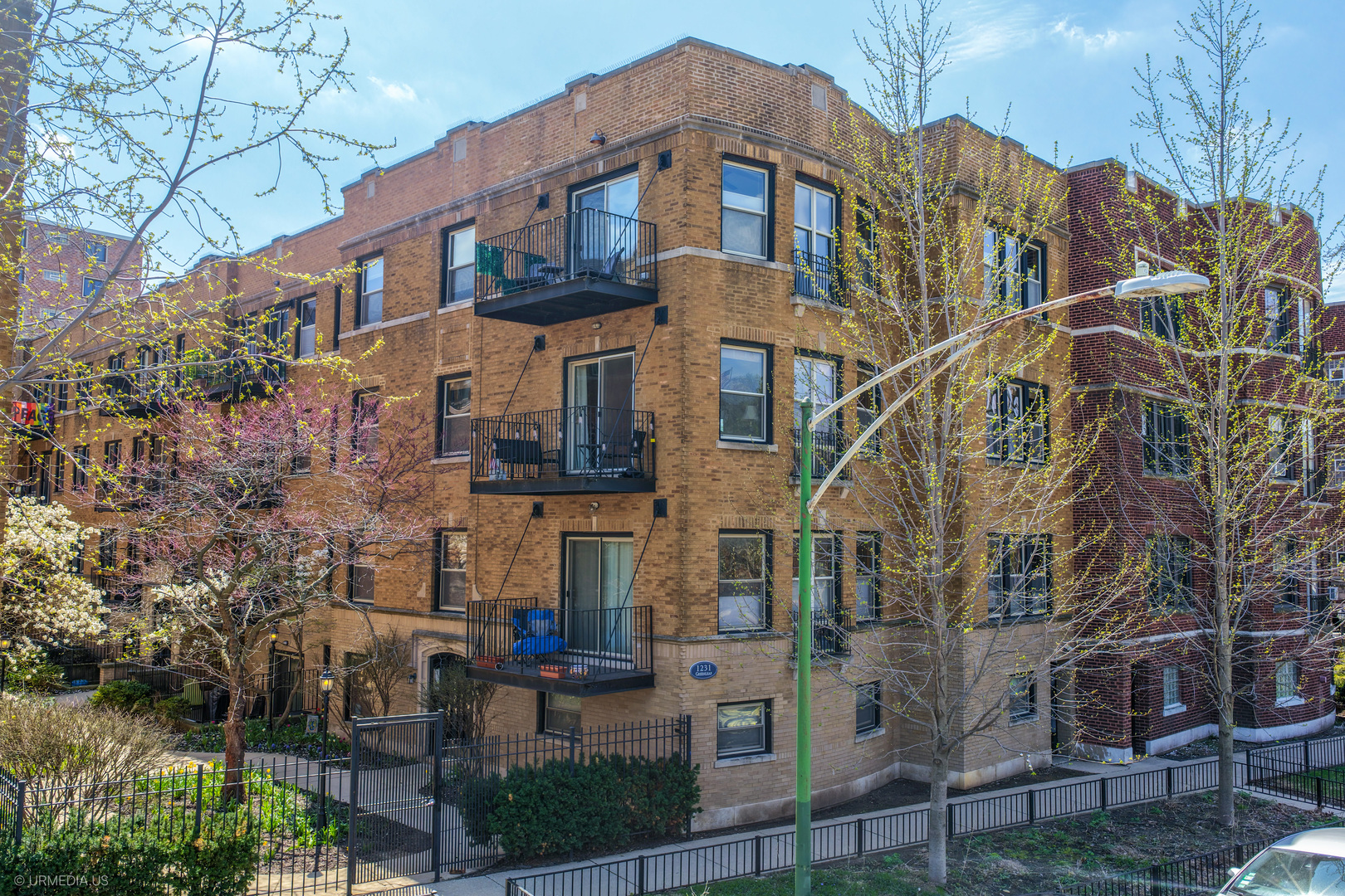 1231 West Greenleaf Avenue, Unit 2 Chicago, IL 60626 - Photo 4 of 25