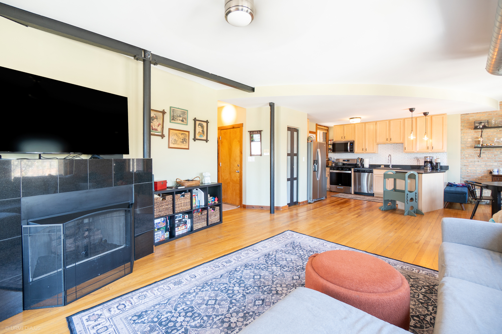 1231 West Greenleaf Avenue, Unit 2 Chicago, IL 60626 - Photo 8 of 25