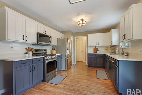 $535,000 | 1053 Wheatland Drive, Crystal Lake, IL 60014