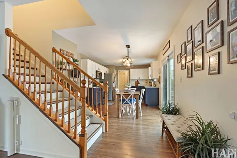 $535,000 | 1053 Wheatland Drive, Crystal Lake, IL 60014