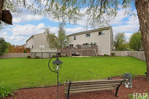 $535,000 | 1053 Wheatland Drive, Crystal Lake, IL 60014