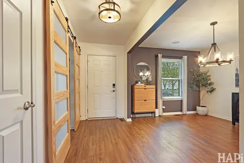 $535,000 | 1053 Wheatland Drive, Crystal Lake, IL 60014