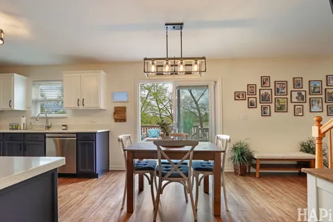 $535,000 | 1053 Wheatland Drive, Crystal Lake, IL 60014