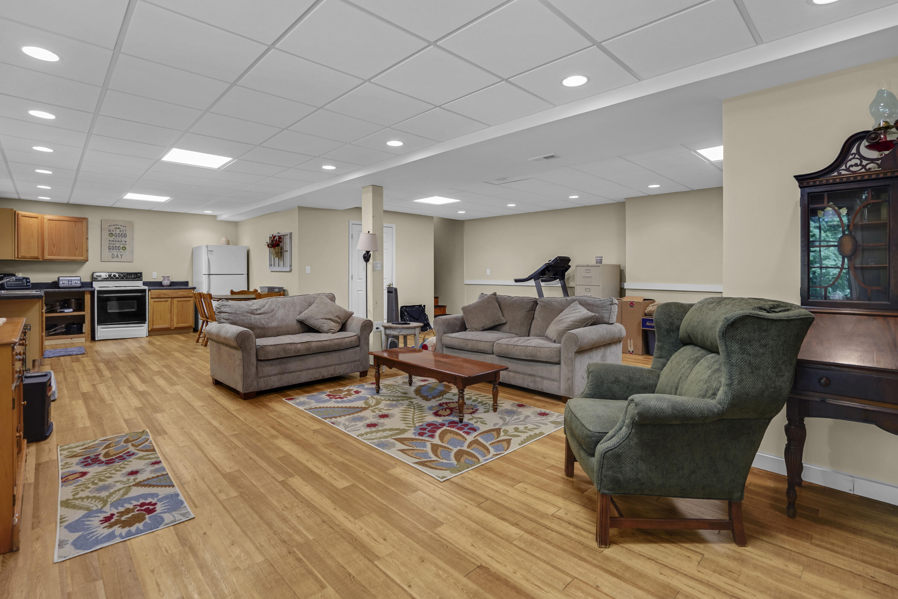 401 Whisperway Road Moneta, VA 24121 - Photo 39 of 60 Family Room