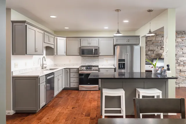 $367,900 | 450 Coronado Circle, Onalaska, WI 54650