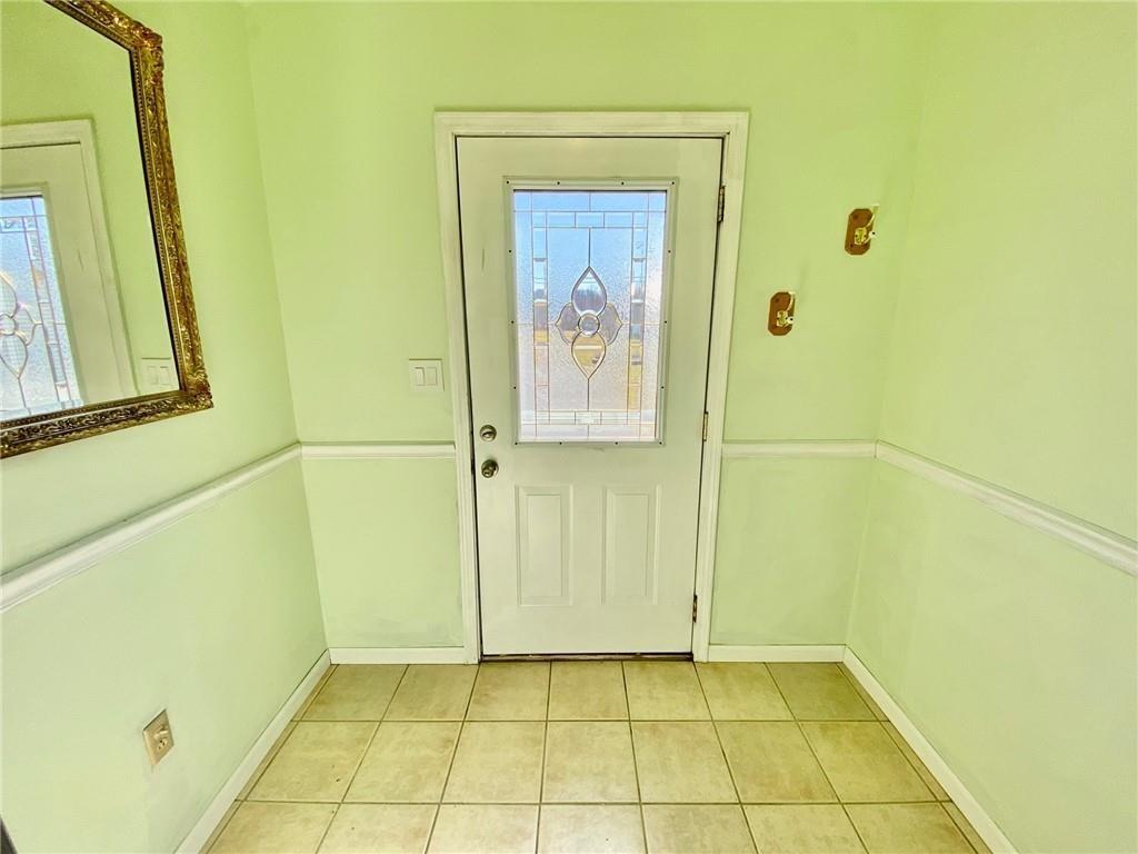 5184 Ridge Parkway Erie, PA 16510 - Photo 2 of 25 Gallery Image 2
